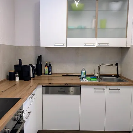 Siyen Two Apartment *